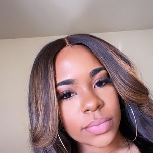 Meet your Posher, Teia